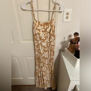 Like New Marshalls Tan and White Floral Maxi Dress